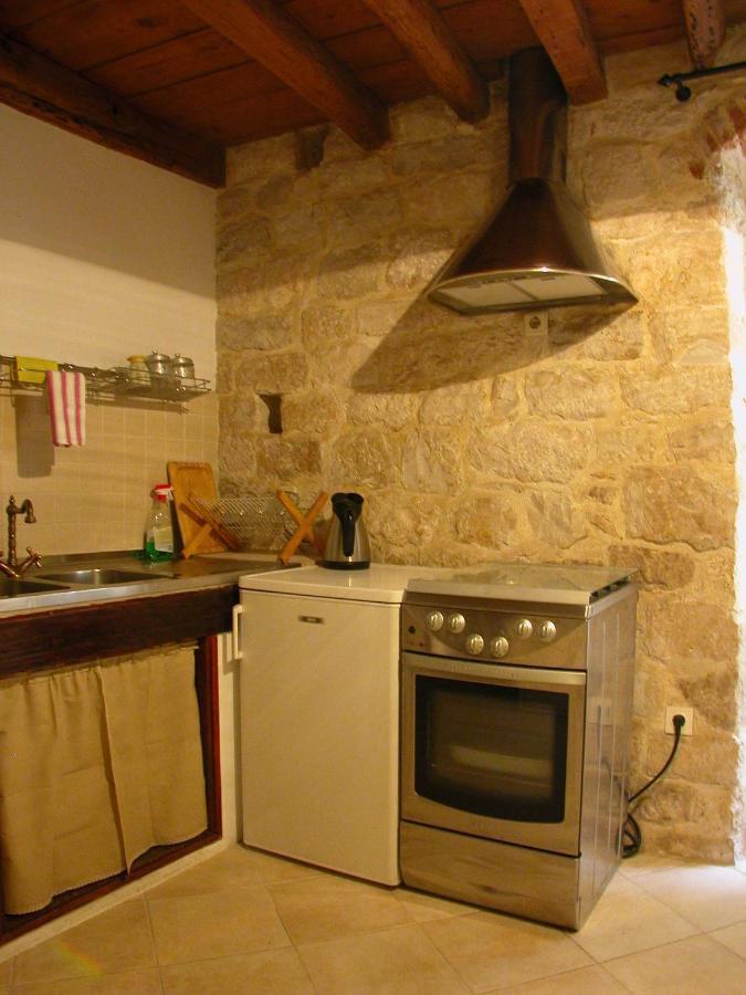 Rooms Livia Τρογκίρ Εξωτερικό φωτογραφία