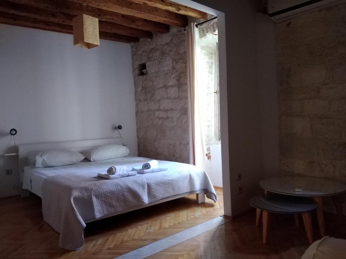 Rooms Livia Τρογκίρ Εξωτερικό φωτογραφία