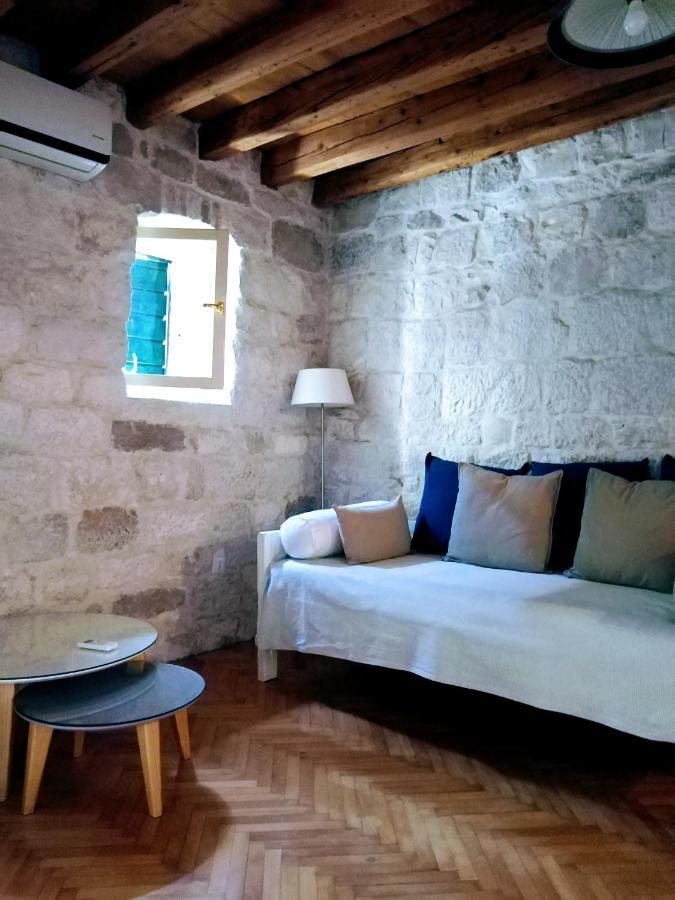 Rooms Livia Τρογκίρ Εξωτερικό φωτογραφία