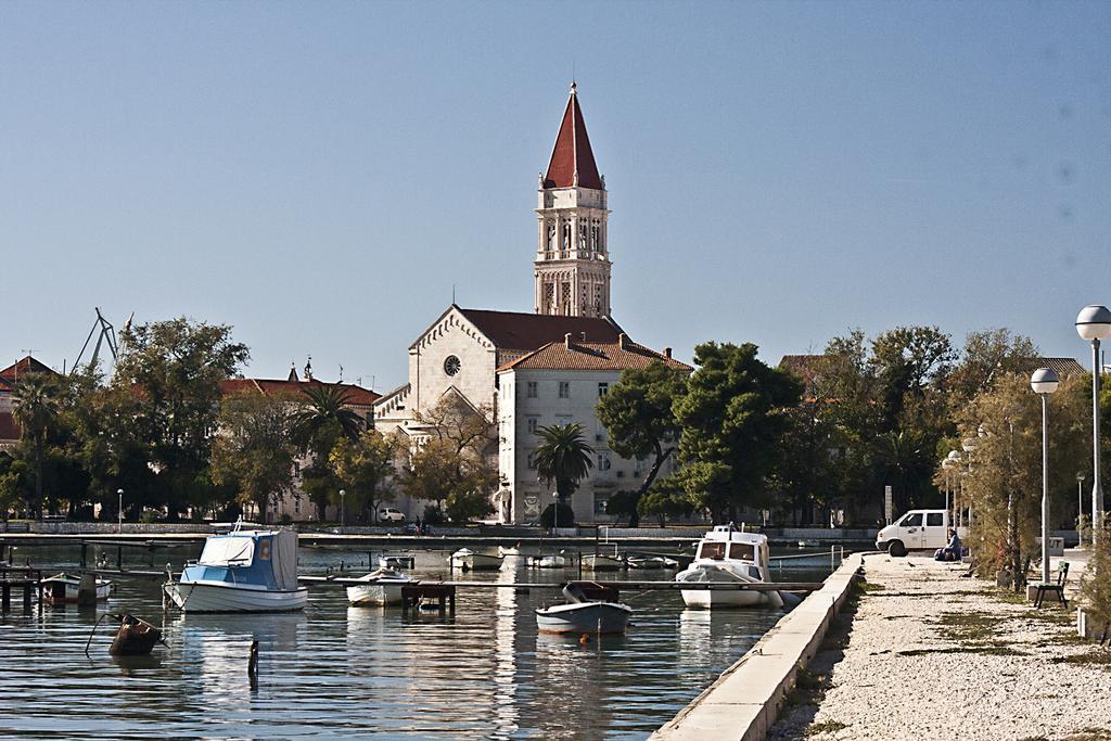 Rooms Livia Τρογκίρ Εξωτερικό φωτογραφία
