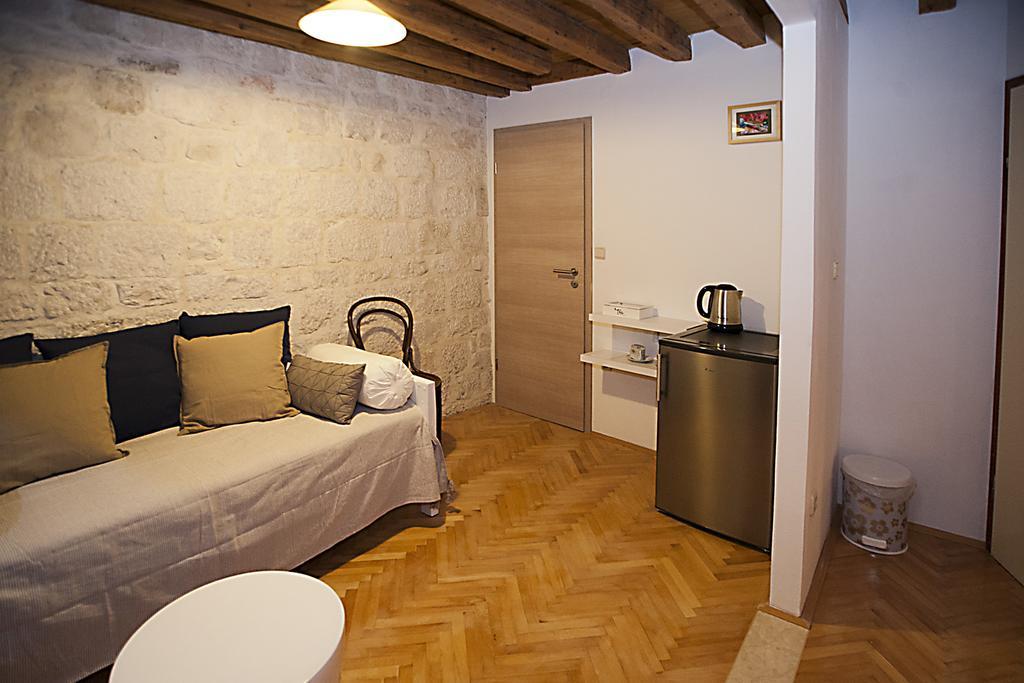 Rooms Livia Τρογκίρ Δωμάτιο φωτογραφία