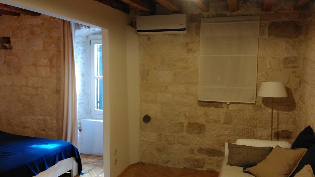 Rooms Livia Τρογκίρ Εξωτερικό φωτογραφία