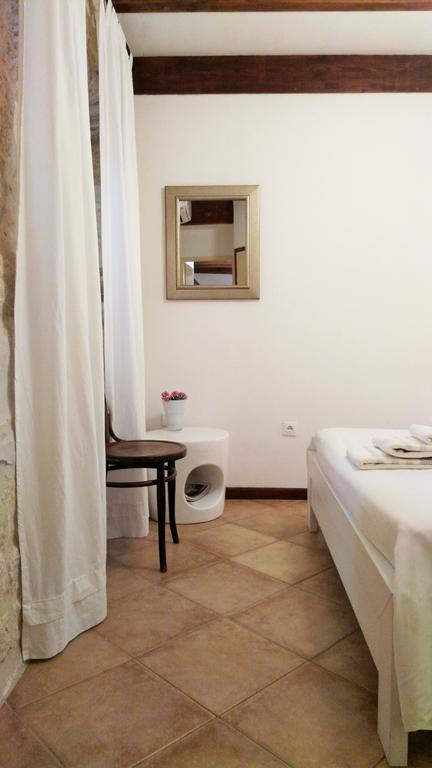 Rooms Livia Τρογκίρ Εξωτερικό φωτογραφία